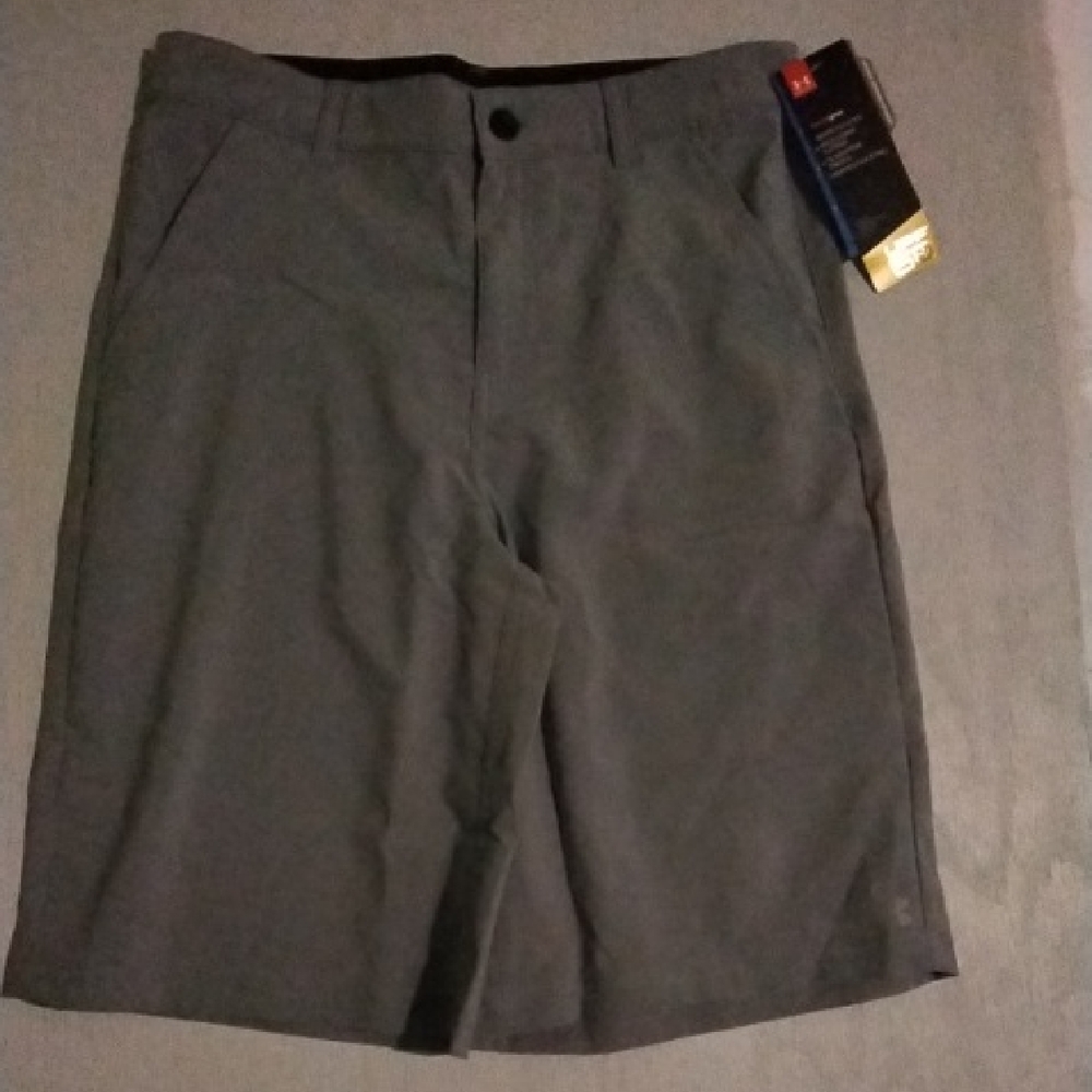 Under Armour NWT YOUNG Amphibious Short Size 18 UPF 50